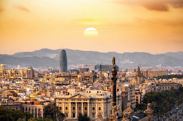 O călătorie virtuală prin Barcelona
